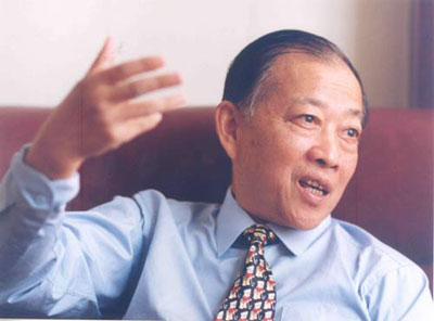 “一汽老廠長耿紹杰就很有魄力，他說