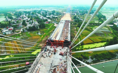 繁華大道跨南淝河大橋。